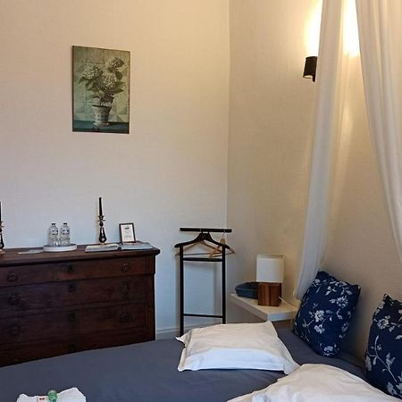 Domaine Du Noble Bed & Breakfast Saint-Jean-de-Thurac Exterior photo