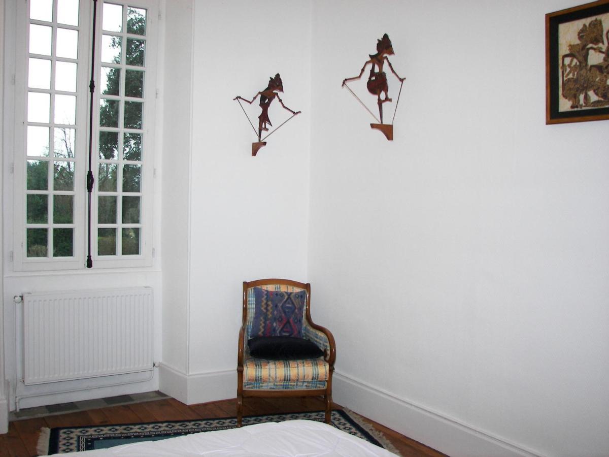 Domaine Du Noble Bed & Breakfast Saint-Jean-de-Thurac Exterior photo