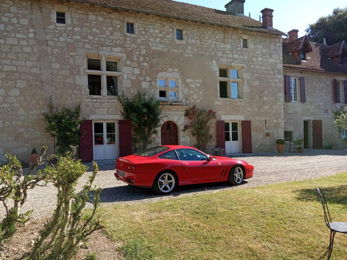 Domaine Du Noble Bed & Breakfast Saint-Jean-de-Thurac Exterior photo